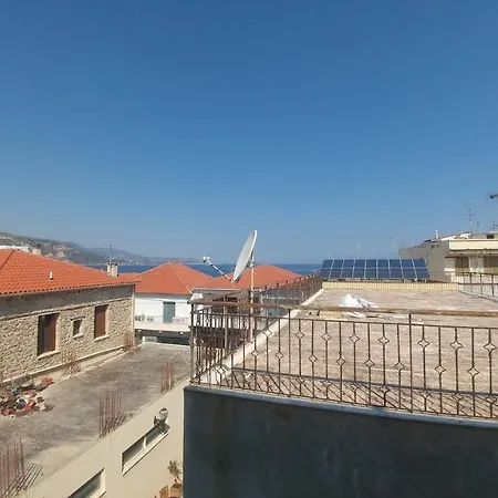 דרבני Christina Apartment מראה חיצוני תמונה