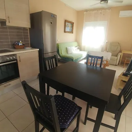 דרבני Christina Apartment מראה חיצוני תמונה